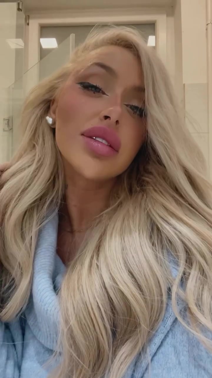 Me-story-3286773640870317962.mp4