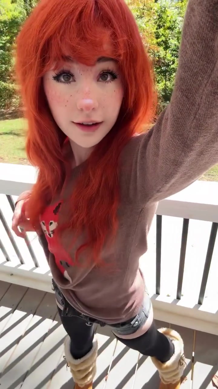 the fall air makes me start to feel like myself again.mp4